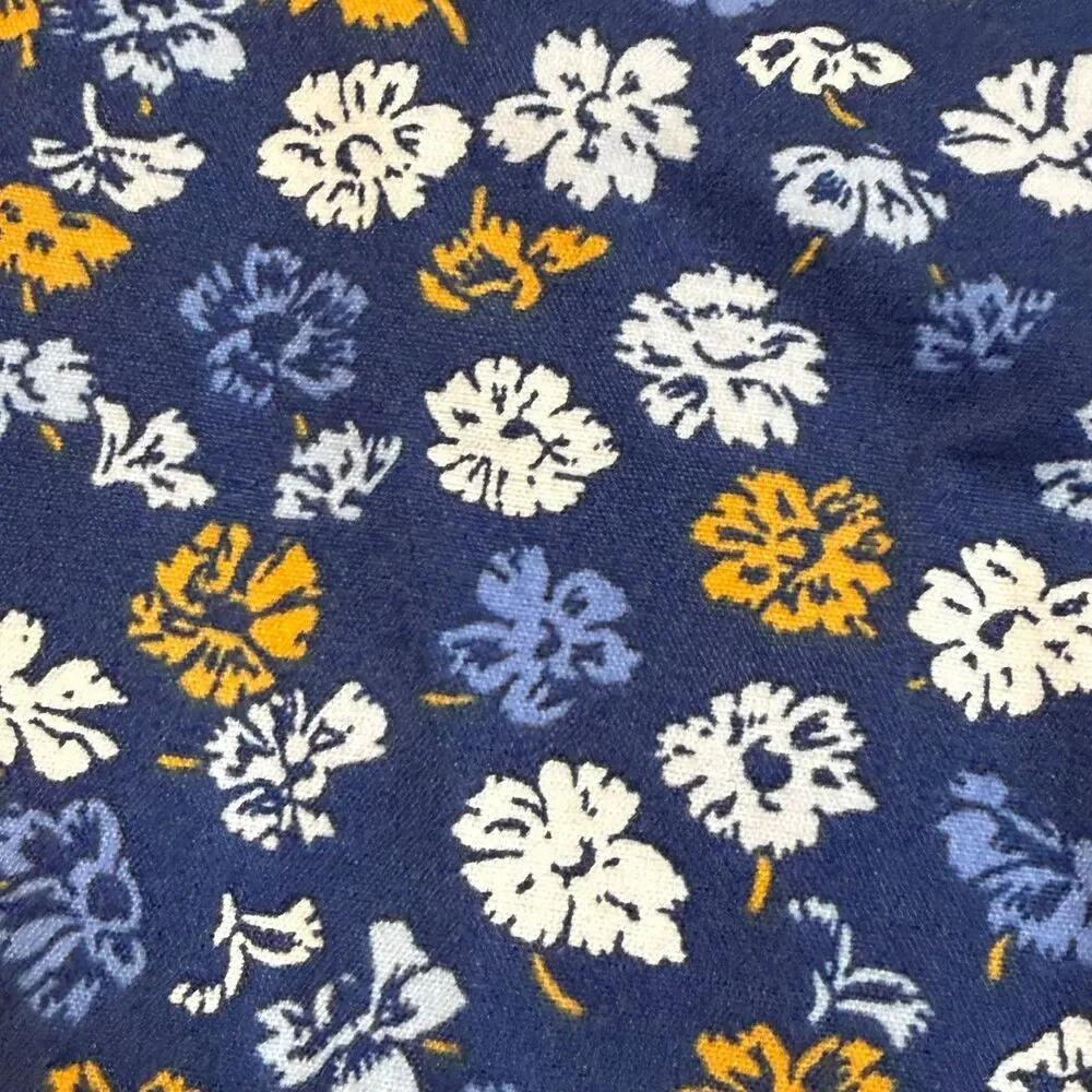 Banana Republic blue floral print long sleeve button up shirt - Size L - 0374